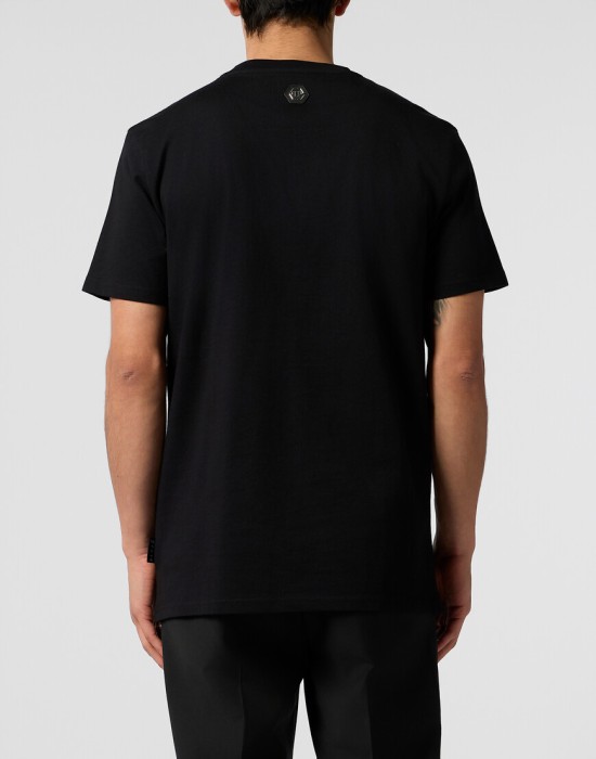 футболка  из америки вид сбоку