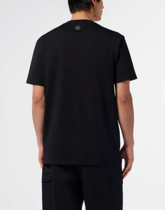 футболка  из америки вид сбоку