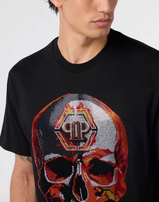 футболка  из проверенных материалов спереди