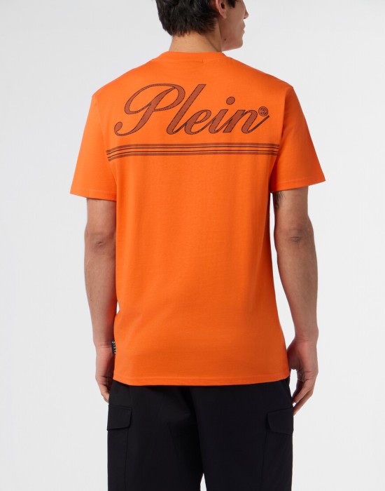 футболка  из америки вид сбоку