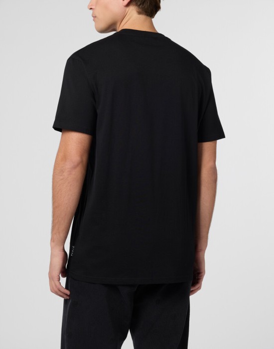 футболка  из америки вид сбоку