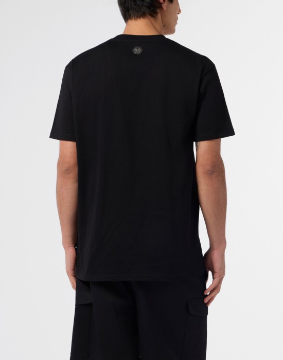 футболка  из америки вид сбоку