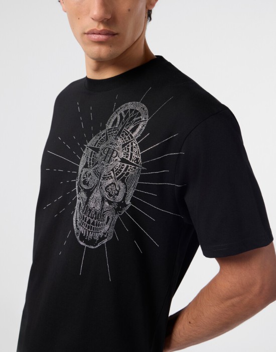 футболка  из проверенных материалов спереди