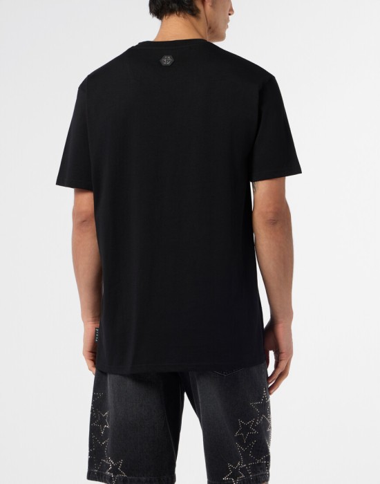 футболка  из америки вид сбоку