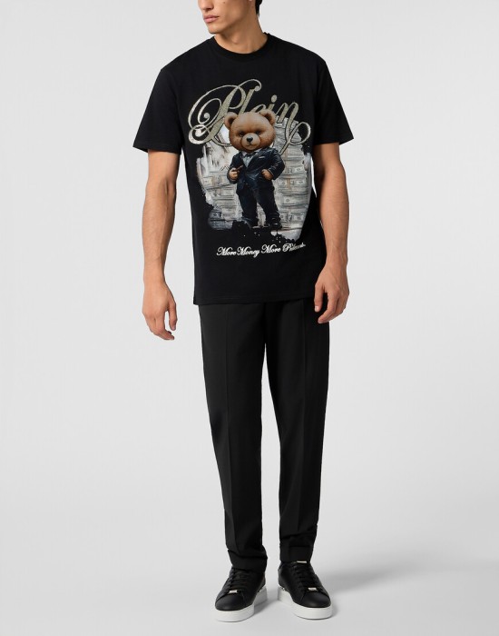 Товар черного цвета с внутренней стороны