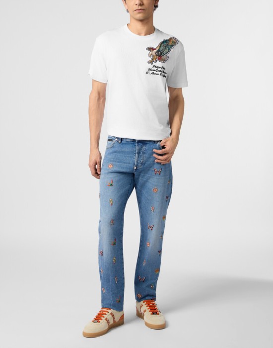 Товар белого цвета с внутренней стороны