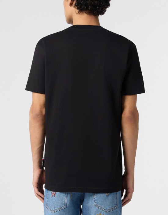 футболка  из америки вид сбоку