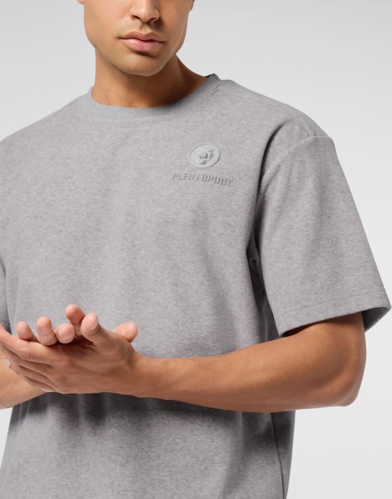 футболка  из проверенных материалов спереди