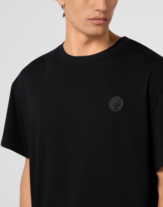 футболка  из проверенных материалов спереди