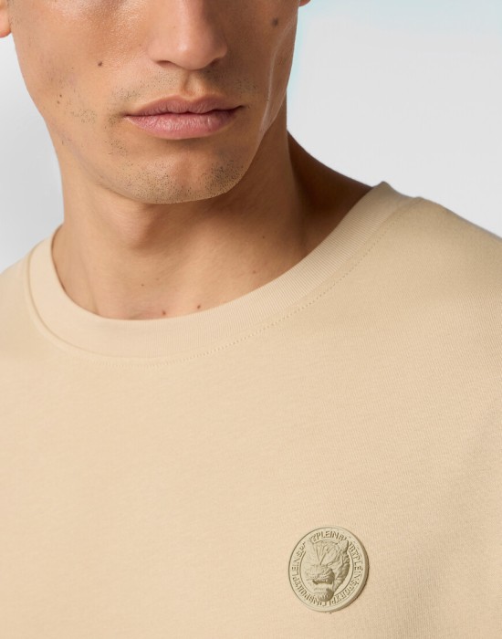 футболка  из проверенных материалов спереди