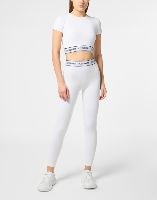 Товар белого цвета с внутренней стороны