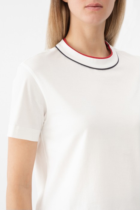 футболка  из италии вид сбоку