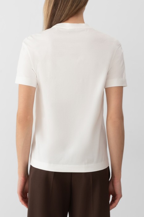 футболка  от бренда brunello cucinelli вид слева