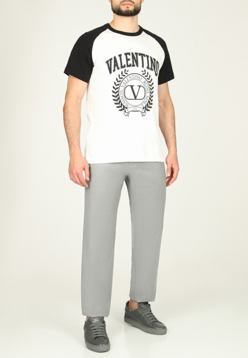 футболка  по цене 75500 руб вид справа