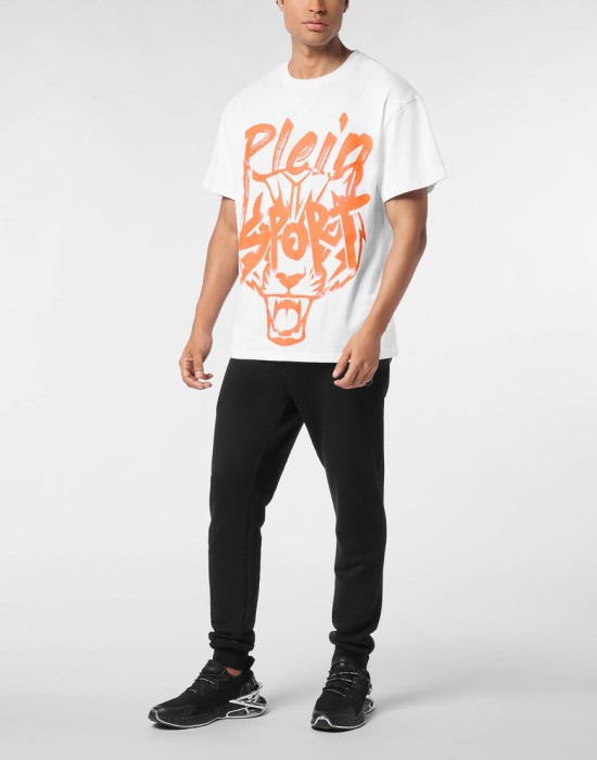 Товар белого цвета с внутренней стороны