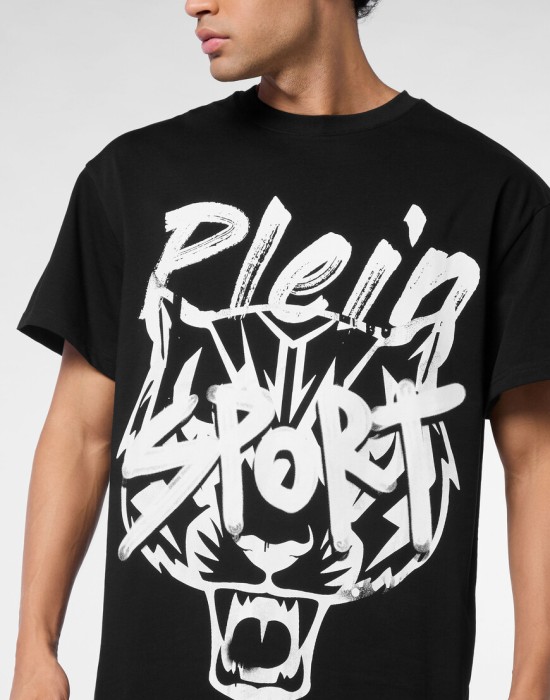 футболка  из проверенных материалов спереди