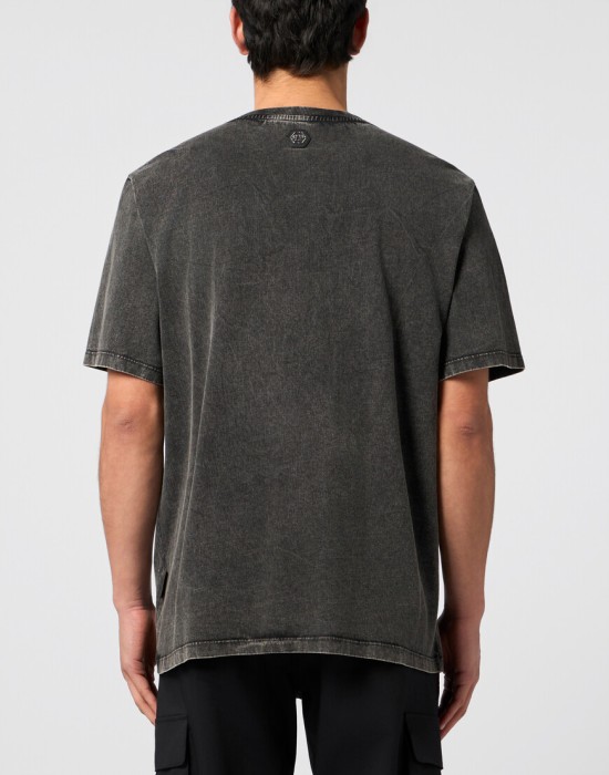 футболка  из америки вид сбоку