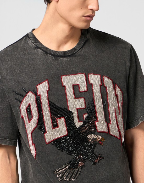 футболка  из проверенных материалов спереди