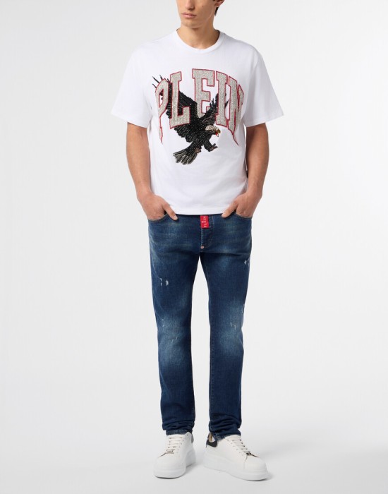 Товар белого цвета с внутренней стороны