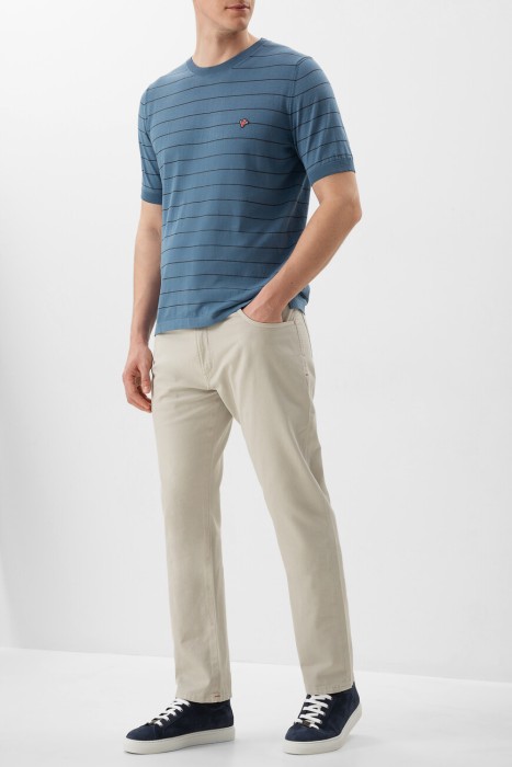 Товар синего цвета с внутренней стороны