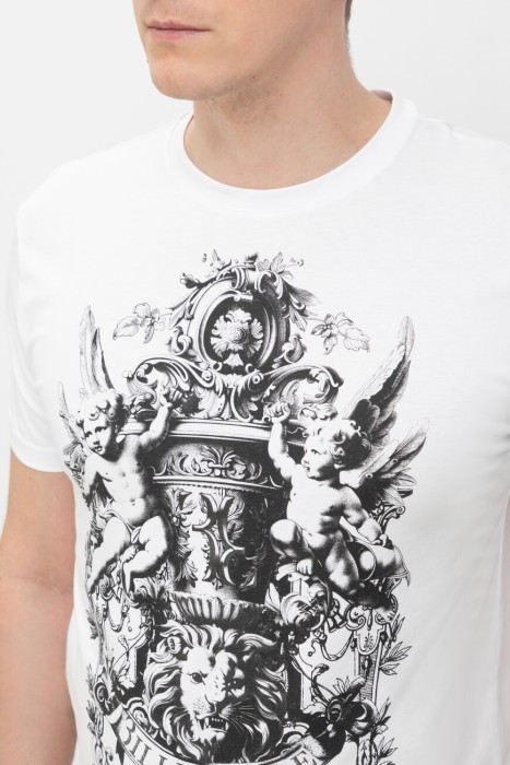 футболка  из италии вид сбоку