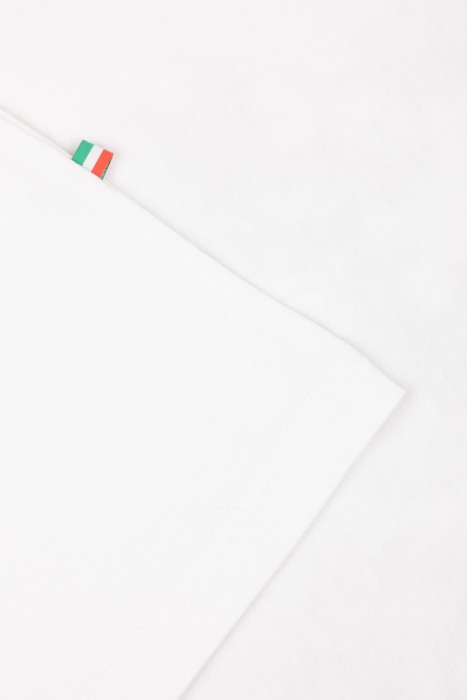 футболка  универсального стиля с лицевой стороны