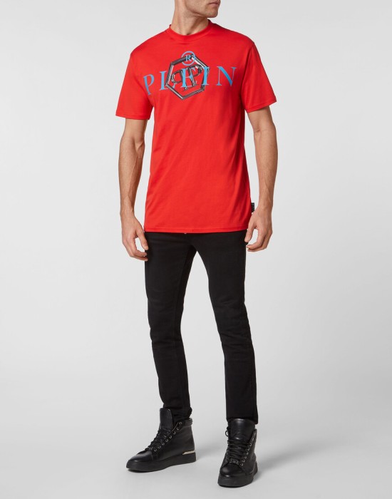 футболка  по цене 35530 руб вид справа