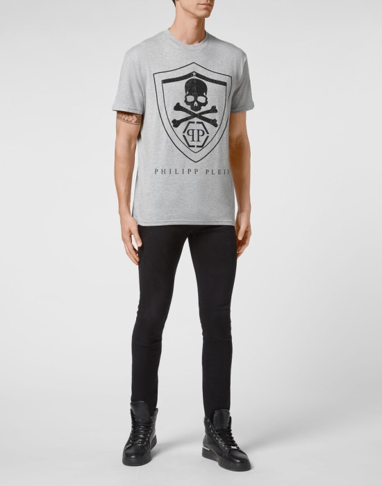 футболка  по цене 34821 руб вид справа