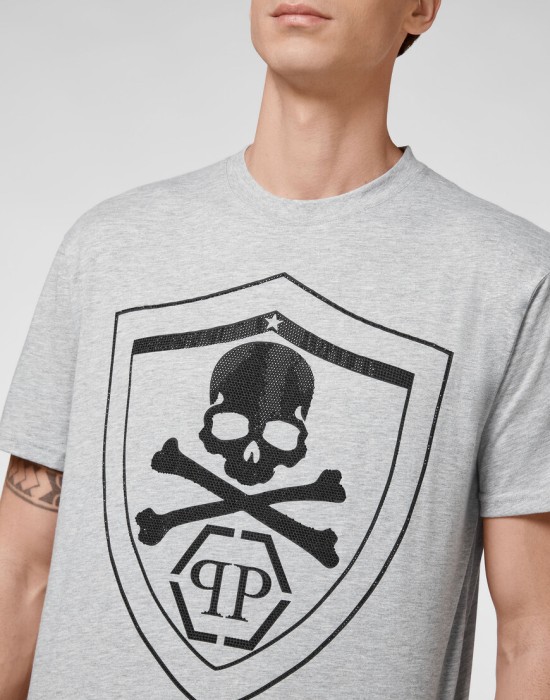 футболка  из америки вид сбоку