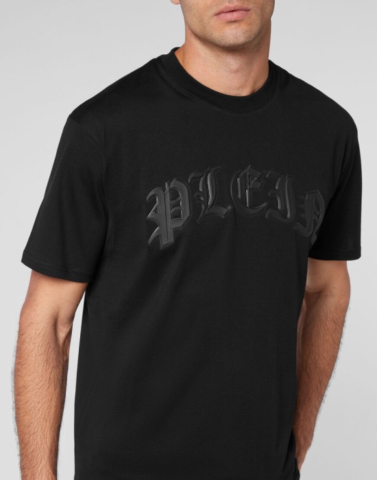 футболка  из америки вид сбоку