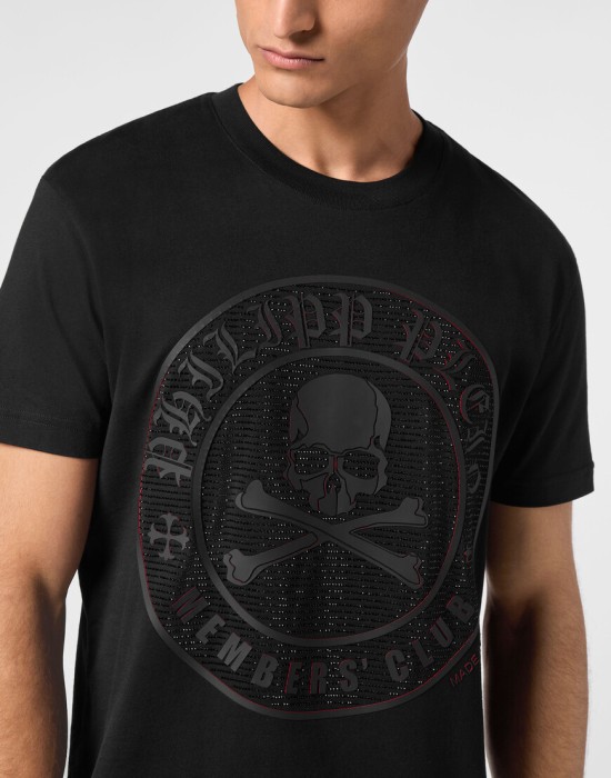 футболка  из америки вид сбоку