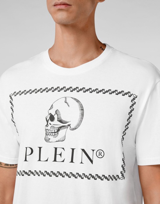 футболка  из америки вид сбоку