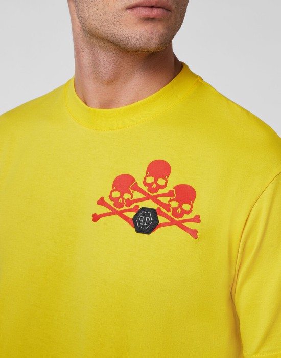 футболка  из америки вид сбоку