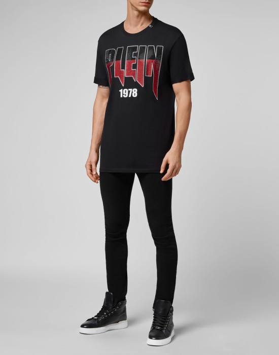 футболка  по цене 40312 руб вид справа