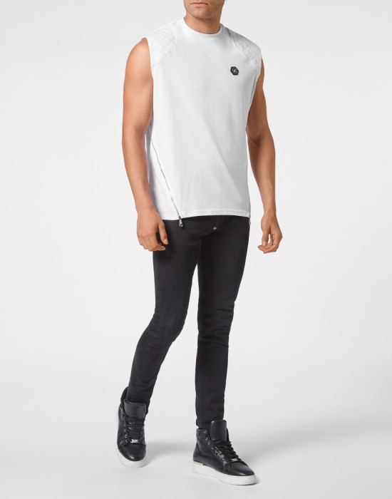 футболка  по цене 36696 руб вид справа