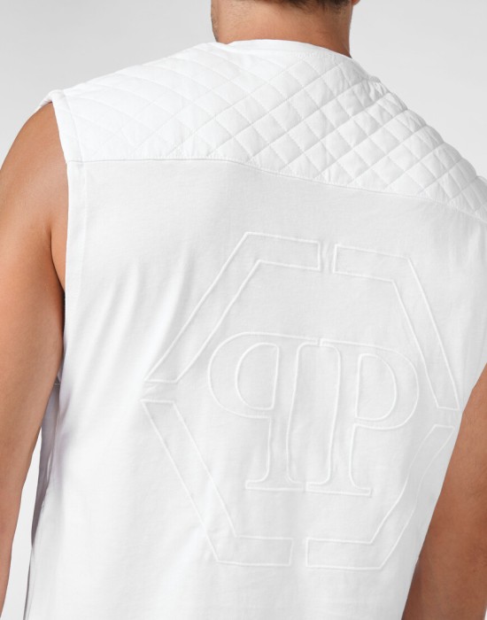 футболка  из америки вид сбоку