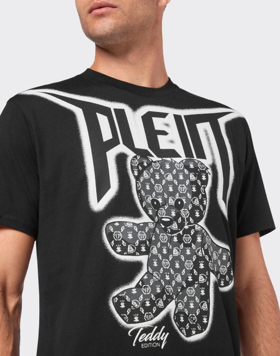 футболка  из америки вид сбоку