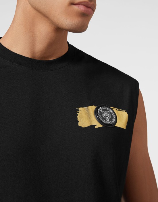 футболка  из италии вид сбоку