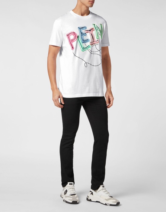 Товар белого цвета с внутренней стороны