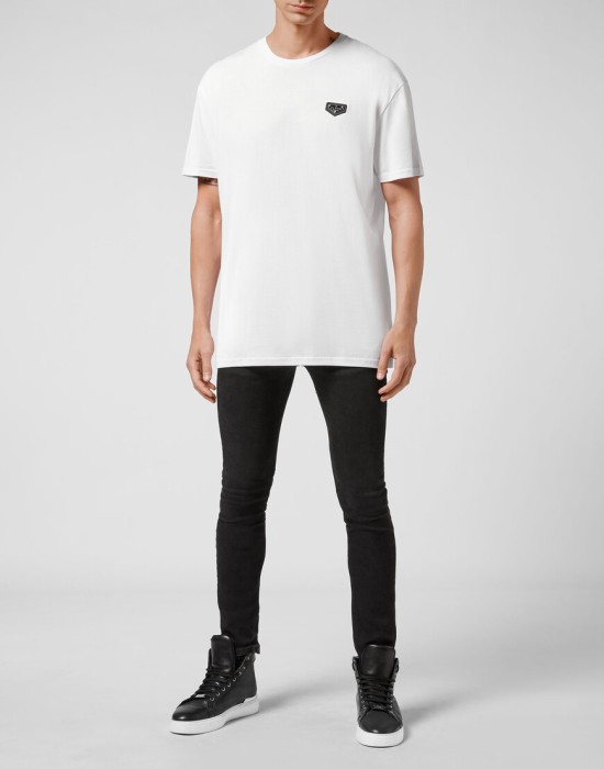 Товар белого цвета с внутренней стороны