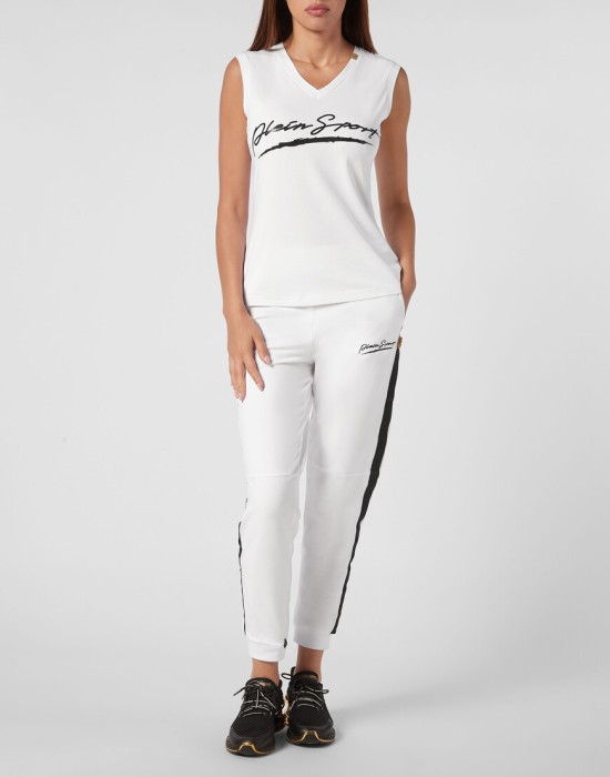 Товар белого цвета с внутренней стороны