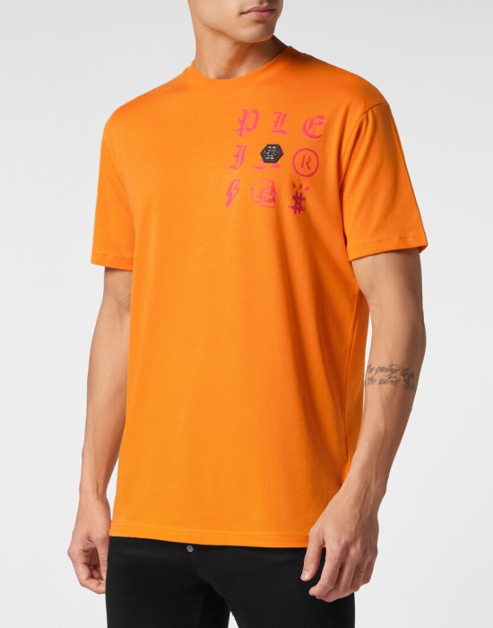 футболка  от бренда philipp plein вид слева