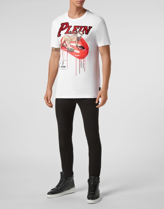 футболка  по цене 36696 руб вид справа