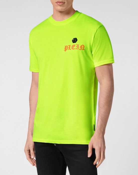 футболка  от бренда philipp plein вид слева