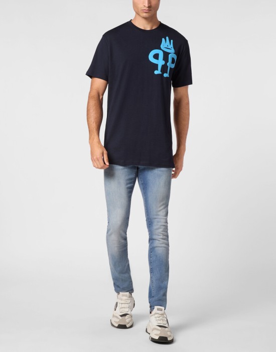 футболка  по цене 28490 руб вид справа