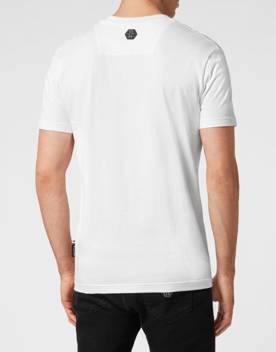 футболка  из америки вид сбоку