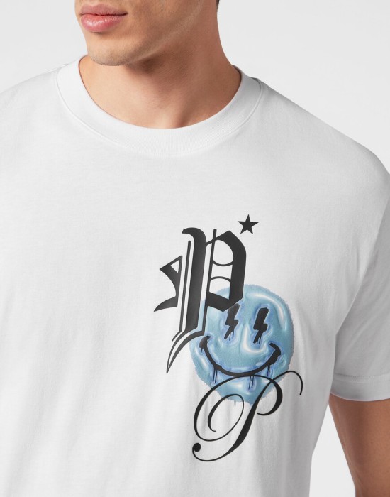 футболка  из проверенных материалов спереди