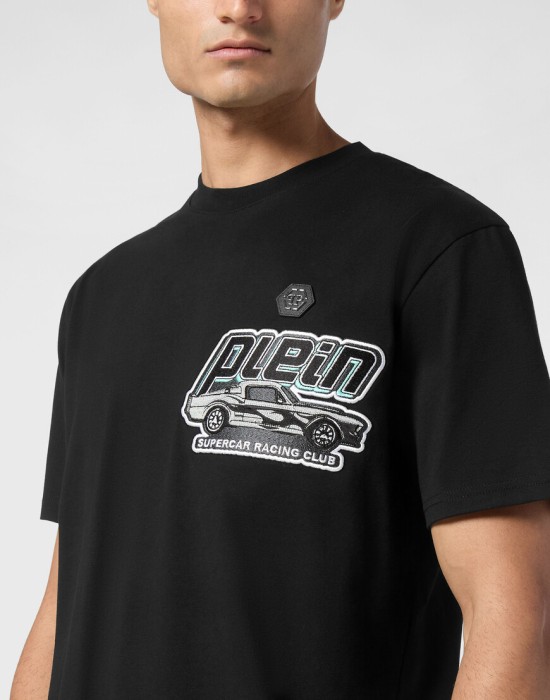 футболка  из америки вид сбоку