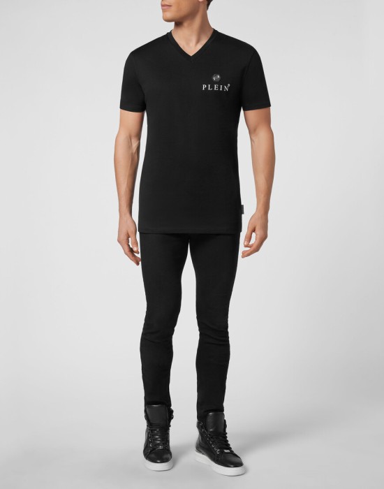 футболка  по цене 34821 руб вид справа