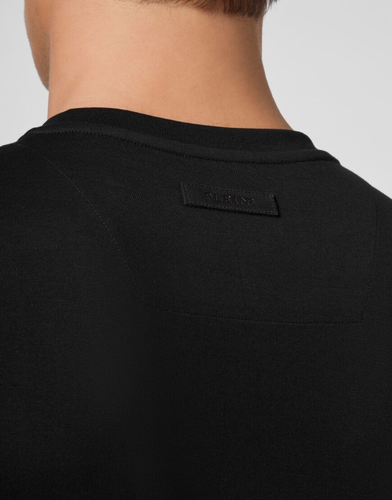 футболка  из америки вид сбоку